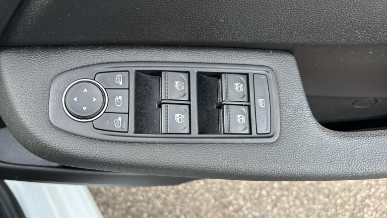 Renault Clio 1.0 TCe 90 Iconic 5dr Petrol Hatchback